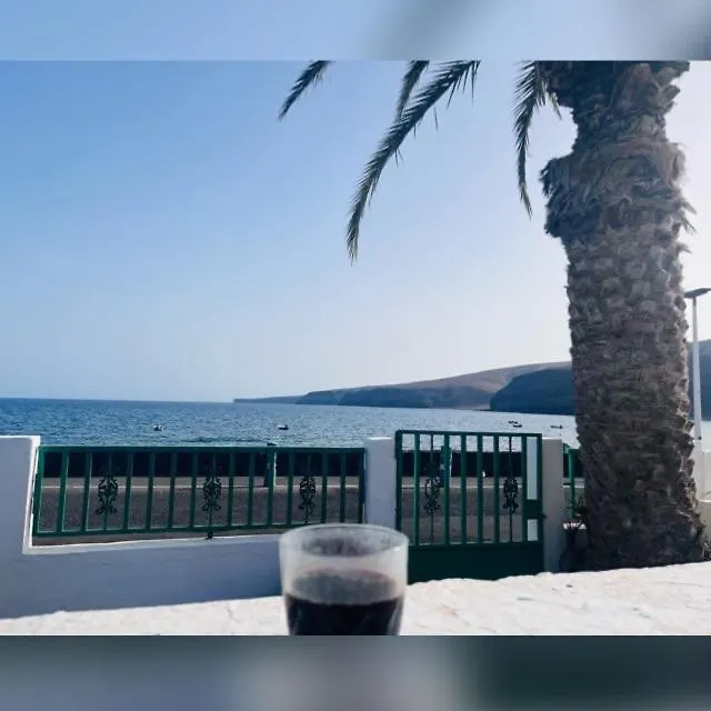 La Casa De La Playa Villa Playa Quemada Holiday home